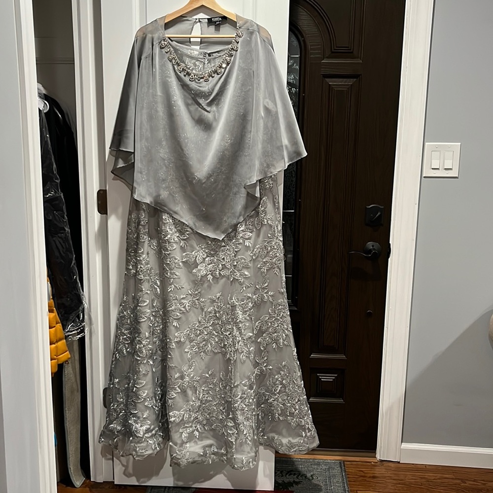 Silver evening gown - perfect for a mother of the bride!